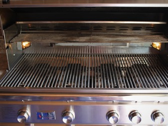 Grill-Cleaning-Myth